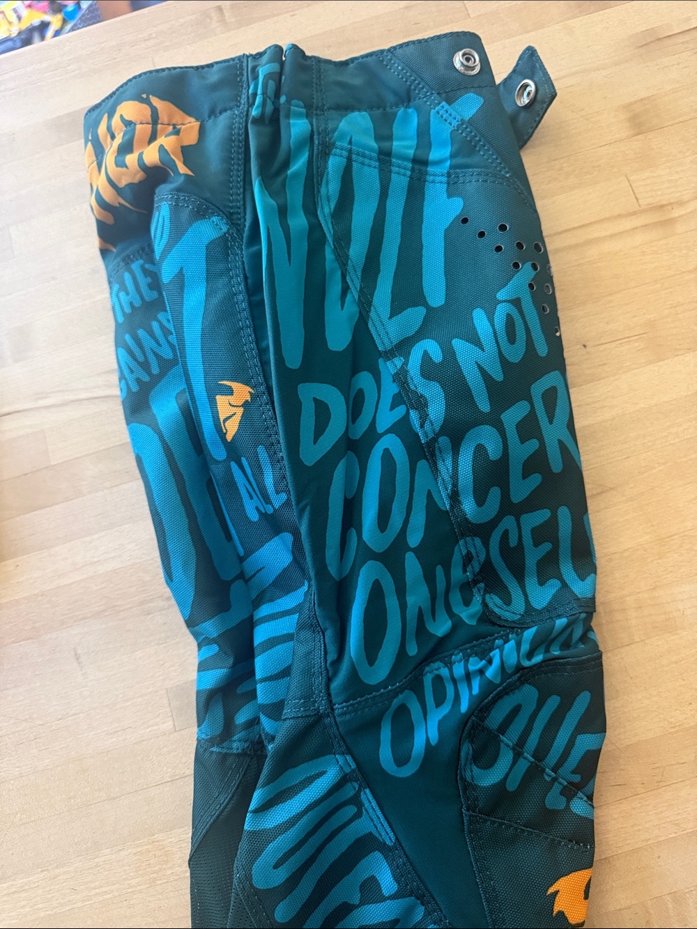 thor Teal Graphic Leggings with Orange Accents